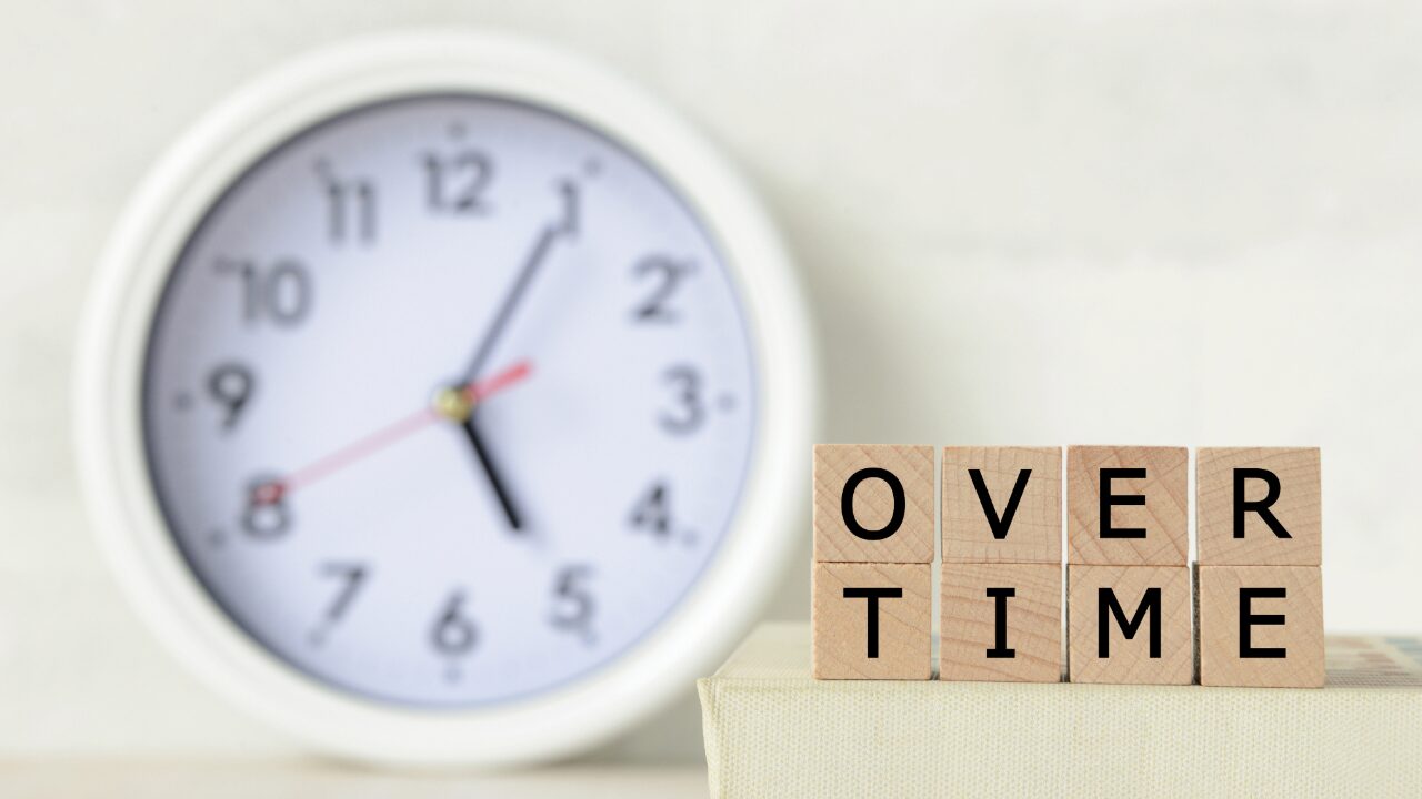 Court Strikes Down DOL Overtime Rule